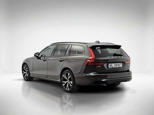 Volvo V60 B4 D Plus Dark aut ! Z Polskiego Salonu ! Faktura Vat ! Warszawa - zdjęcie 3
