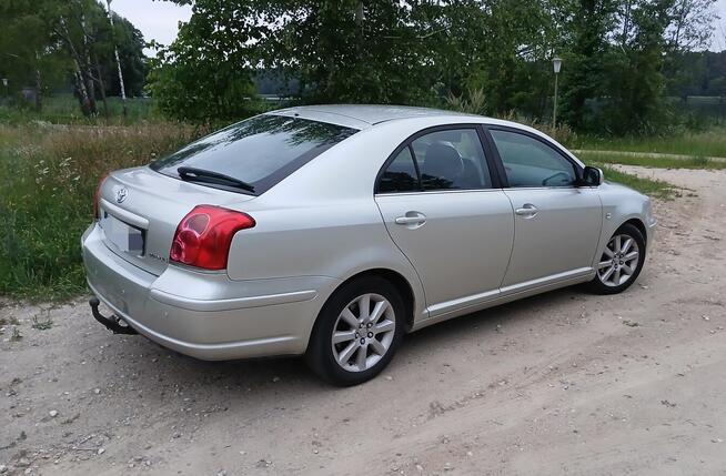 toyota avensis sedan Gołdap - zdjęcie 3