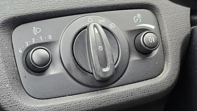 Ford Fiesta 1,3 pb * ładna* Chełm Śląski - zdjęcie 10