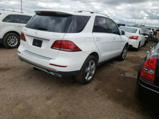 Mercedes GLE 350 2018, 3.5L, 4x4, po gradobiciu Warszawa - zdjęcie 4