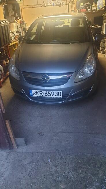 Opel corsa D 1.0 2009r zarejestrowany opłacony oc pt Żurawica - zdjęcie 8