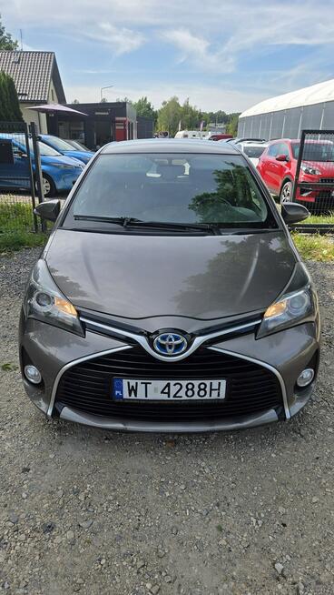 Toyota Yaris 1.5 HSD 100KM Kamera Serwisowany 2xKoła Ładny Stan Otwock Mały - zdjęcie 2