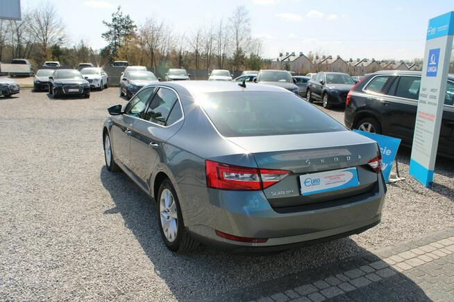 Škoda Superb Ambition DSG Nawigacja netto 70650 PLN Gwarancja Virtual Warszawa - zdjęcie 8