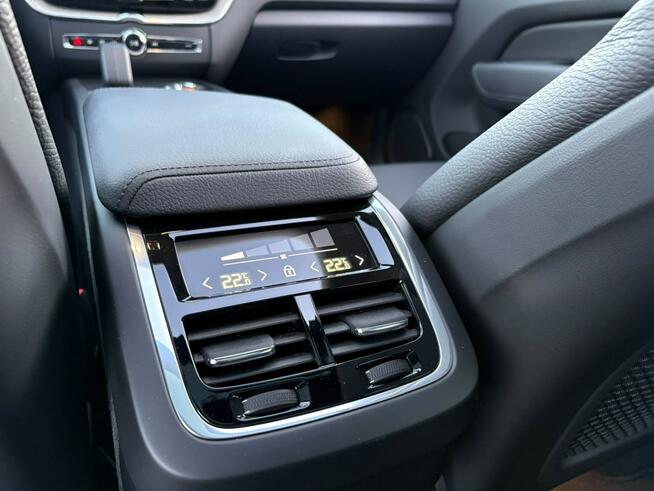 Volvo XC 60 AWD, Harman/Kardon Kamienna Góra - zdjęcie 8