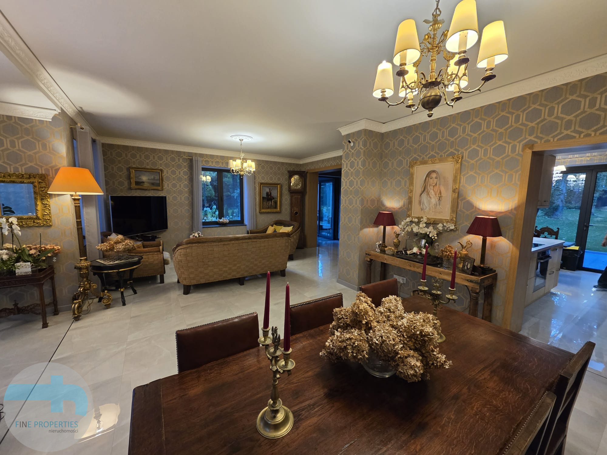 Wyjatkowa i niespotykana willa. Po generalnym remoncie, bez wkładu. Piaseczno - zdjęcie 1