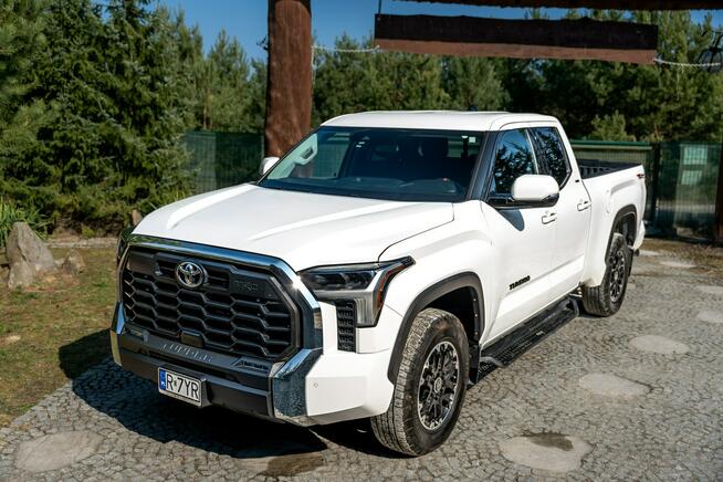 Toyota Tundra Crewmax Platinum Ropczyce - zdjęcie 3