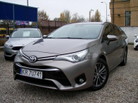 Toyota Avensis 1,8 benz. Kombi SALON PL. Warszawa - zdjęcie 1