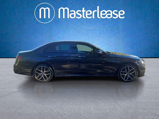 Mercedes E 220 d 4-Matic AMG! Z salonu polskiego! Z fakturą VAT! Warszawa - zdjęcie 4