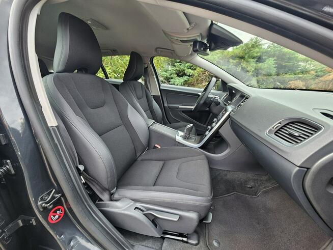 Volvo V60 2.0 diesel 5 cylindrów* Pełna Historia Serwisowa Opoczno - zdjęcie 9