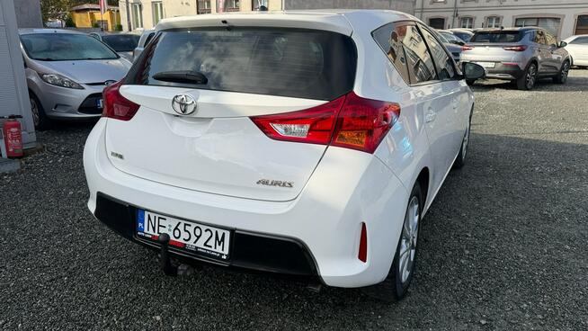 Toyota Auris Benzyna Zarejestrowany Ubezpieczony Elbląg - zdjęcie 6