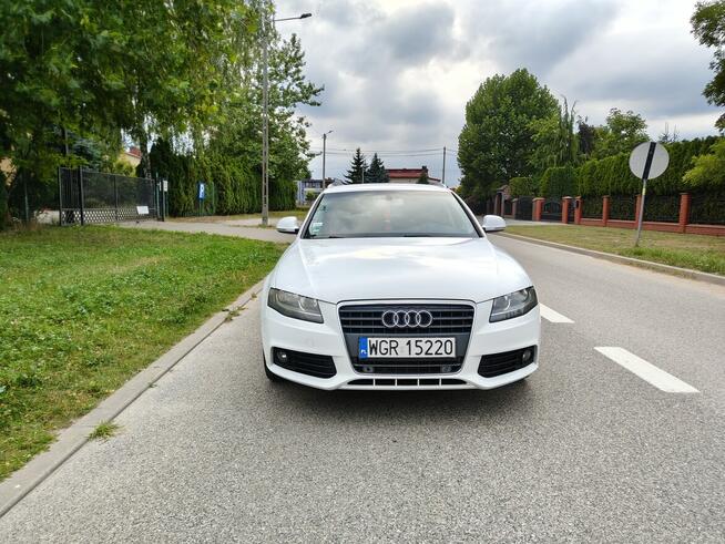 Audi A4 Avant B8 automat 2.0 tdi Grójec - zdjęcie 8