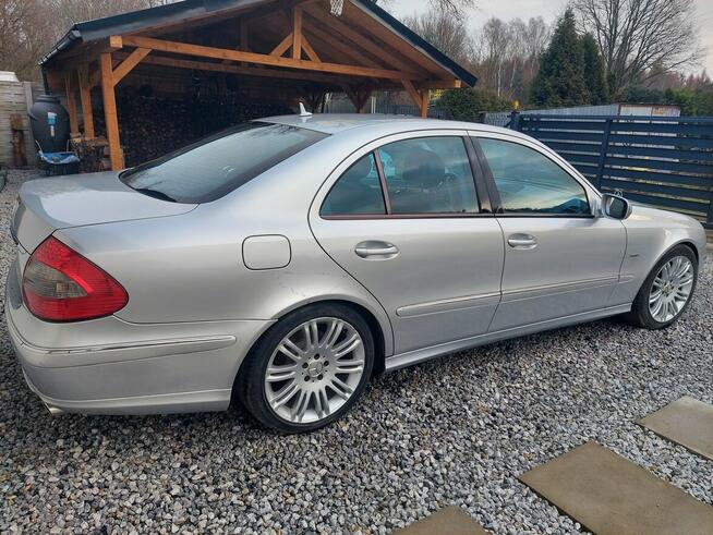 Mercedes E W211 3.0 V6 CDI Gliwice - zdjęcie 8