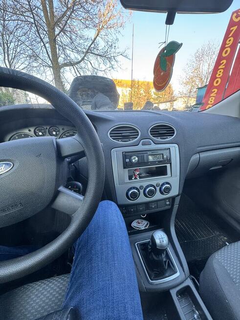 Ford focus hatchback 1.6 2006 Szczecin - zdjęcie 7