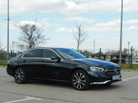 Mercedes E 320 z Gwarancją Bezwypadkowy Model 2022r Żyrardów - zdjęcie 2