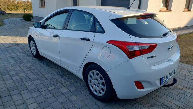Hyundai i30 benzyna Salon Polska Konarzyce - zdjęcie 4