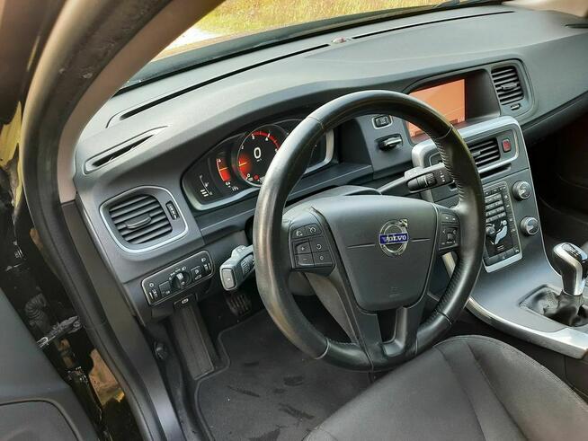 Volvo V 60 2017r 40000zl Ostrożany - zdjęcie 8