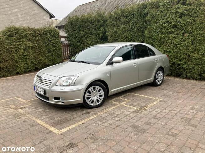 Toyota Avensis 2.4 benzyna automat Łomianki - zdjęcie 9