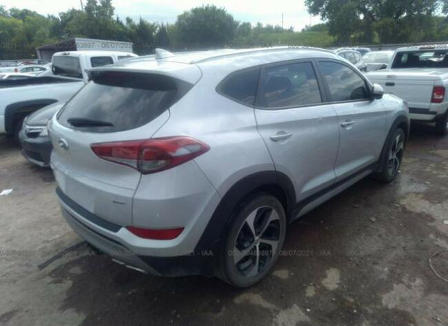 Hyundai Tucson 2018, 2.4L, SPORT, po gradobiciu Warszawa - zdjęcie 4