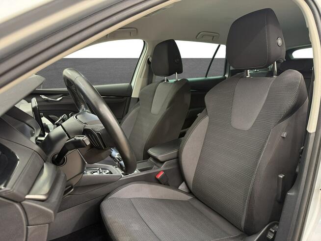 Skoda Octavia 1.5 TSI e-Tec Ambition DSG Kombi Warszawa - zdjęcie 10