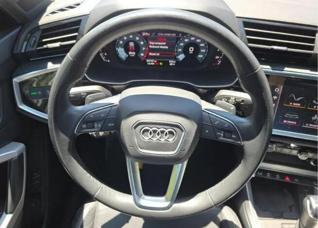 Audi Q3 Bogata wersja wyposażenia / Quattro / S-Line / niski przebieg Cieszyn - zdjęcie 8