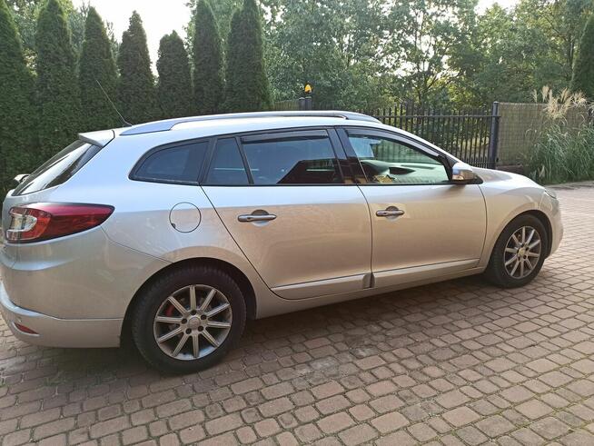 Renault Megane III Grandtour GT Line 132 KM/ 97 KW Zakręt - zdjęcie 3