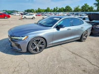 Volvo S60 R-Design / AWD / T5 / niski przebieg Warszawa - zdjęcie 3