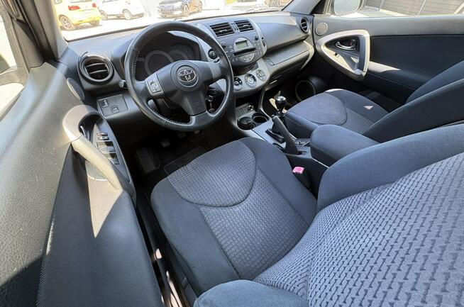 Toyota RAV-4 2.2 D4D | Stan BDB | Klimatyzacja | 4x4 Pyzdry - zdjęcie 7
