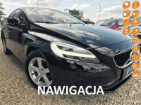 Volvo V40 2.0 Momentum 122KM FULL LED skóra NAVI pdc BEZWYPADEK 2019