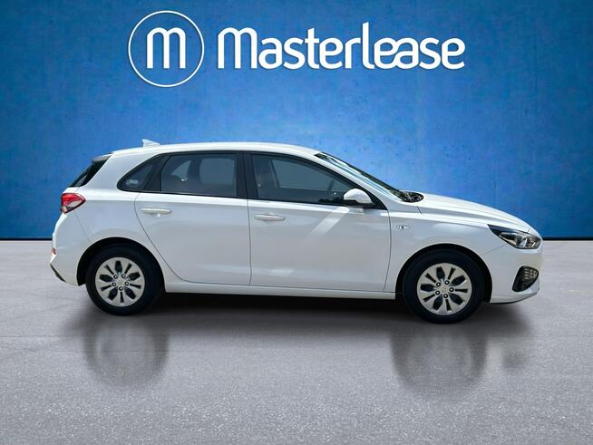 Hyundai i30 1.5 DPI Classic + ! Z polskiego salonu ! Faktura VAT ! Warszawa - zdjęcie 4