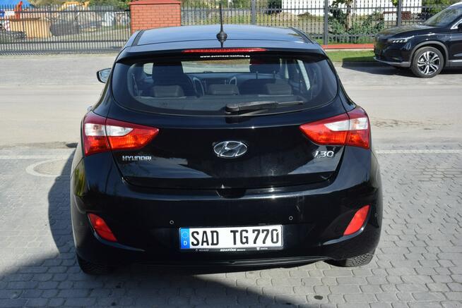 Hyundai i30 1.4B Lift 2015r Navi Kamera 113TYS KM Sprowadzony Majdan Sieniawski - zdjęcie 11