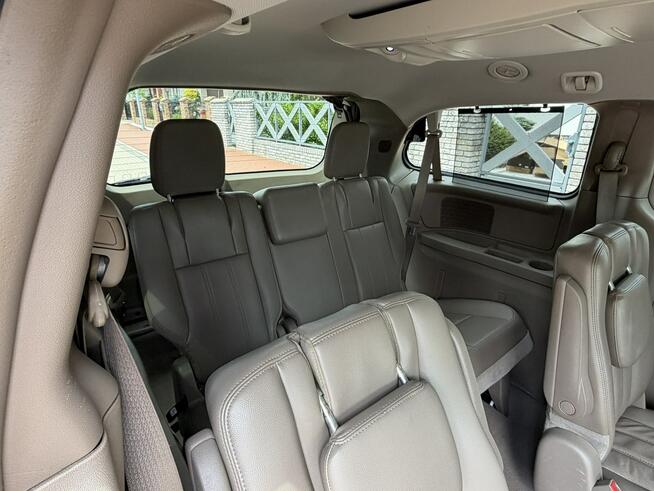 Chrysler Town &amp; Country 3.6 Benzyna+Gaz Top Stan Gostyń - zdjęcie 9