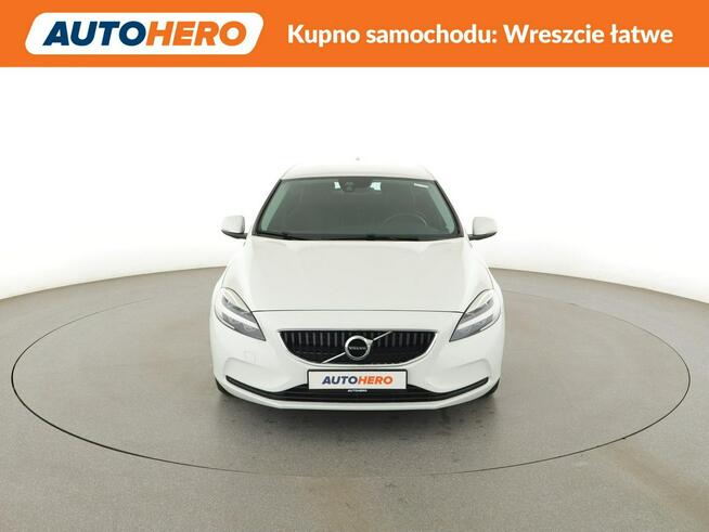 Volvo V40 automat niski przebieg navi PDC tempomat LED Warszawa - zdjęcie 11