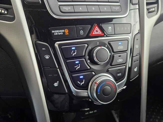 Hyundai i30 1.6crdi 110kM * LEDY * klima * grzane fotele * PDC Raba Niżna - zdjęcie 12