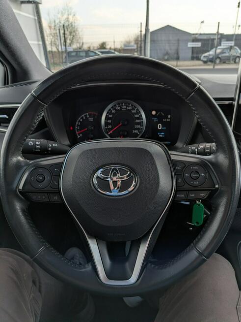 Toyota Corolla 1.2 1WŁ Salon PL Miękinia - zdjęcie 11