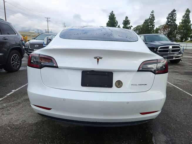 Tesla Model 3 LONG RANGE / DUAL MOTOR / AWD / niski przebieg Wrocław - zdjęcie 6