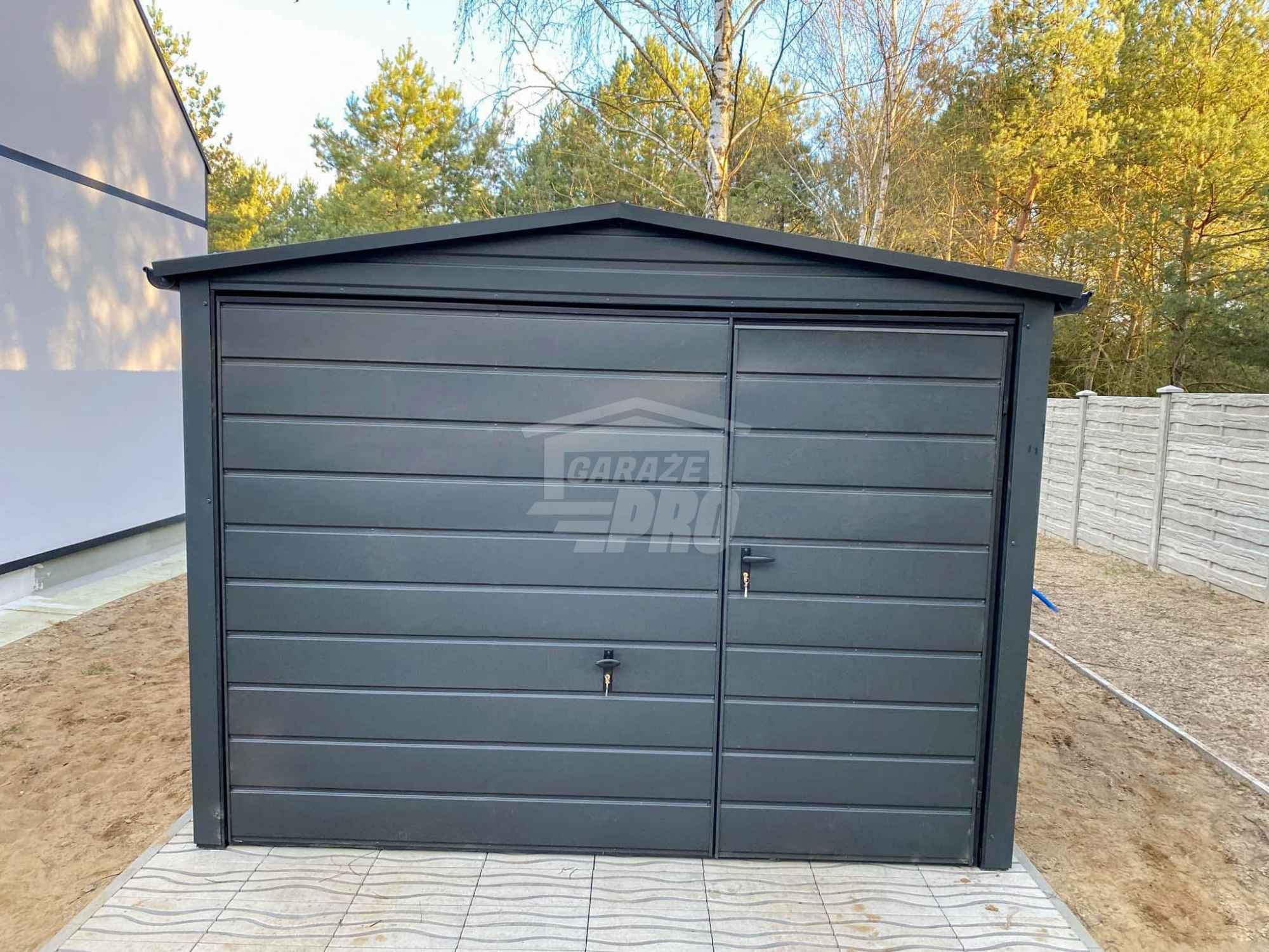 Garaż blaszany 3x6m - Brama uchylna - drzwi Antracyt Dach rynny GP581 Lubin - zdjęcie 4