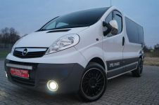 Opel Vivaro 9 osob. Hak NAVI 2,0 115 KM Doinwestowany Zadbany