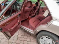 Mercedes W124 E250D ASB Staszów - zdjęcie 8