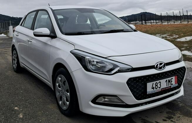 Hyundai i20 1.2 Benzyna 75 KM Cisiec - zdjęcie 2