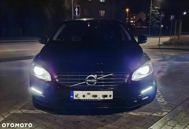 Volvo V60 D2 Momentum Szczecin - zdjęcie 2