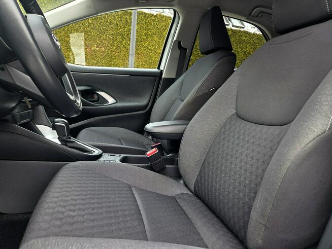 Toyota Yaris Hybrid 1.5 Benz. 116KM 2021r LED, Kamera, Tempomat Tychy - zdjęcie 10