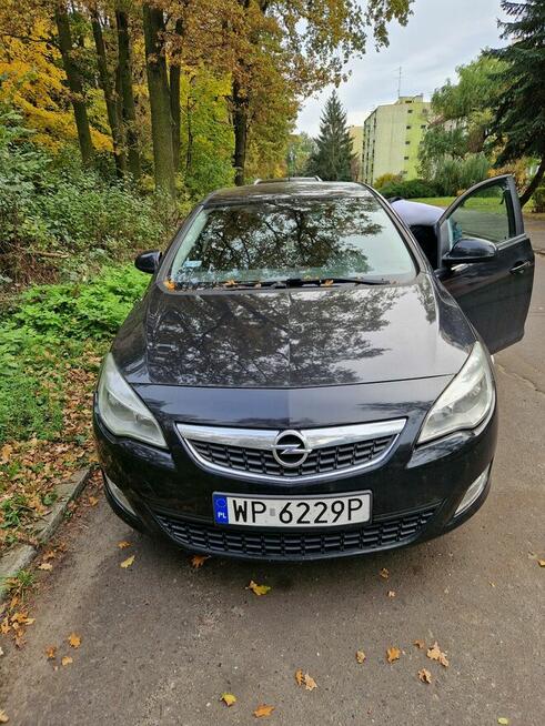 Opel Astra J – sprzedaż syndyka Łódź - zdjęcie 1