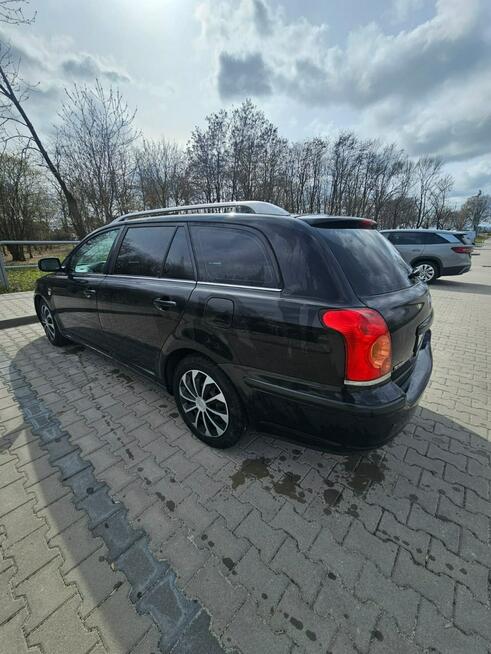 Toyota Avensis D4D 2.0 - 2004r Głogów - zdjęcie 3