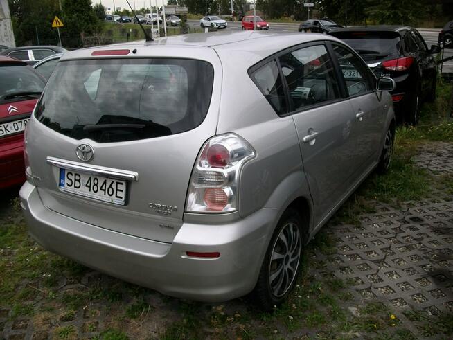 Toyota Corolla Verso 99KW/2231 cm3 Katowice - zdjęcie 4