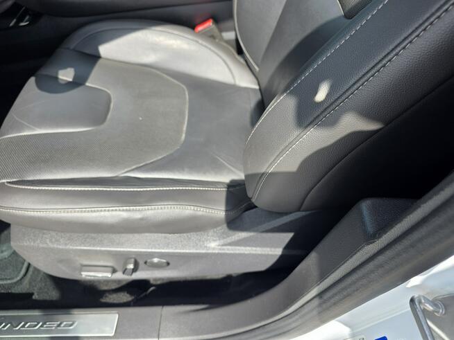 Ford Mondeo 2.0 150PS LED Navi Kamera PanoramaDach  ST-LINE Gwarancja Gniezno - zdjęcie 10