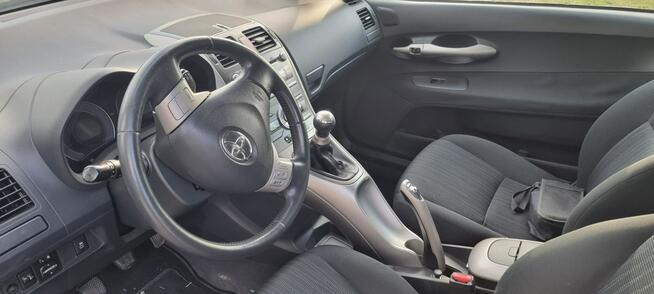 Toyota Auris Warszawa - zdjęcie 9
