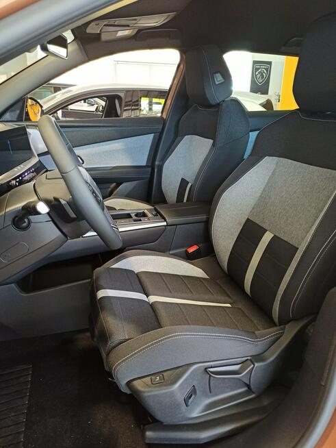 Grandland Hybrid 1.2 145KM eDCT6 Piła - zdjęcie 8