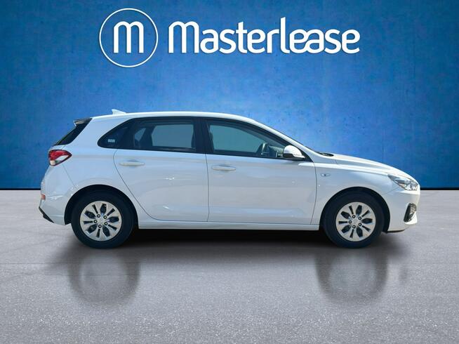 Hyundai i30 1.5 DPI Classic + ! Z polskiego salonu ! Faktura VAT ! Warszawa - zdjęcie 4