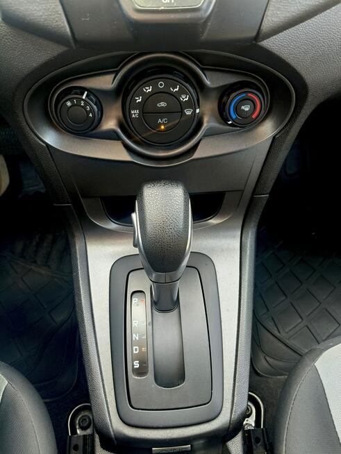 Ford Fiesta 1.6benzyna*Automat Bibice - zdjęcie 6