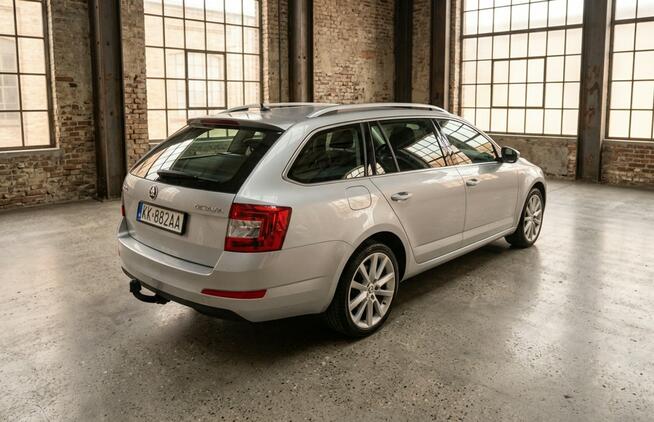 Škoda Octavia Bezwypadkowy biexenon navi piękna Kraków - zdjęcie 7